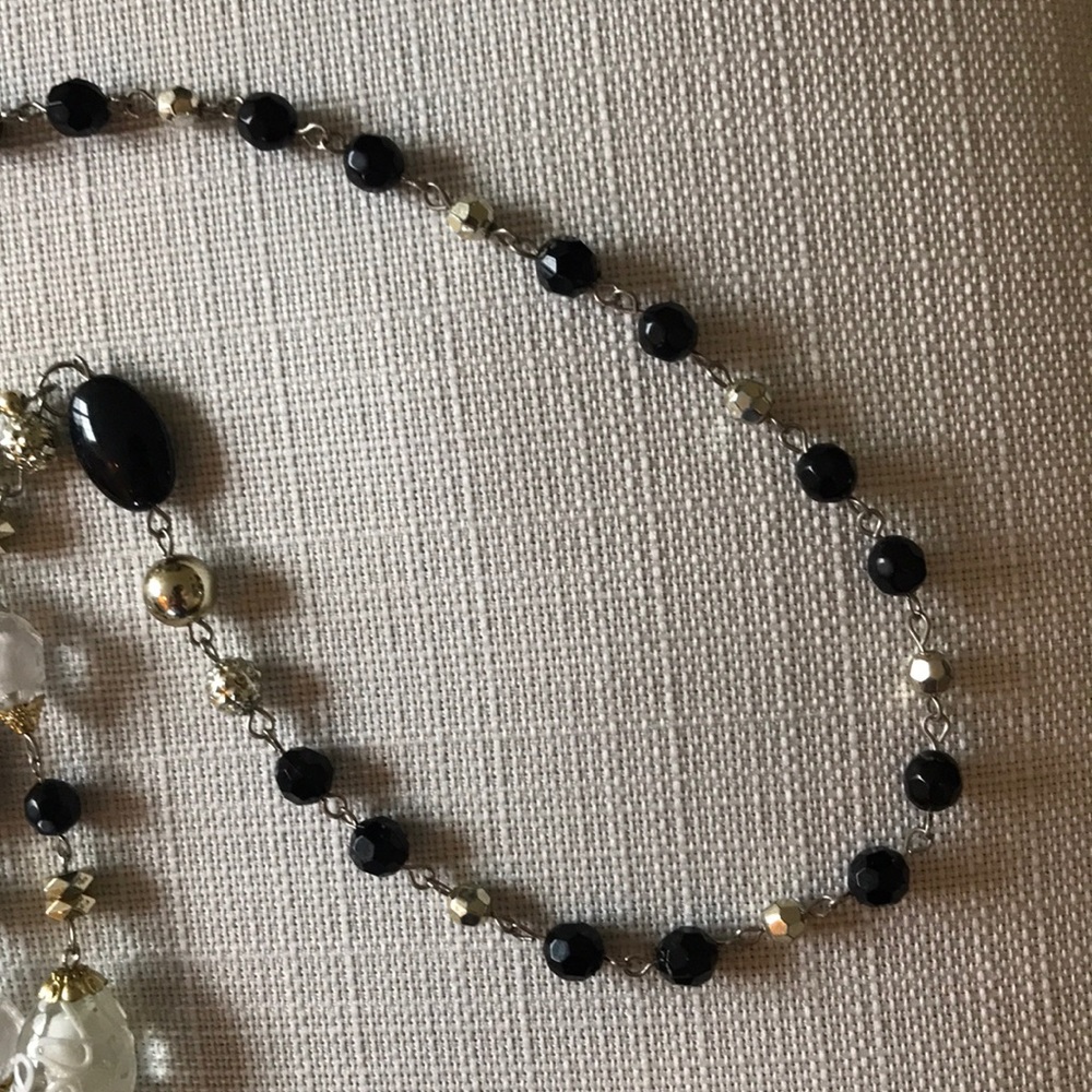 Long necklace. - Picture 4 of 4